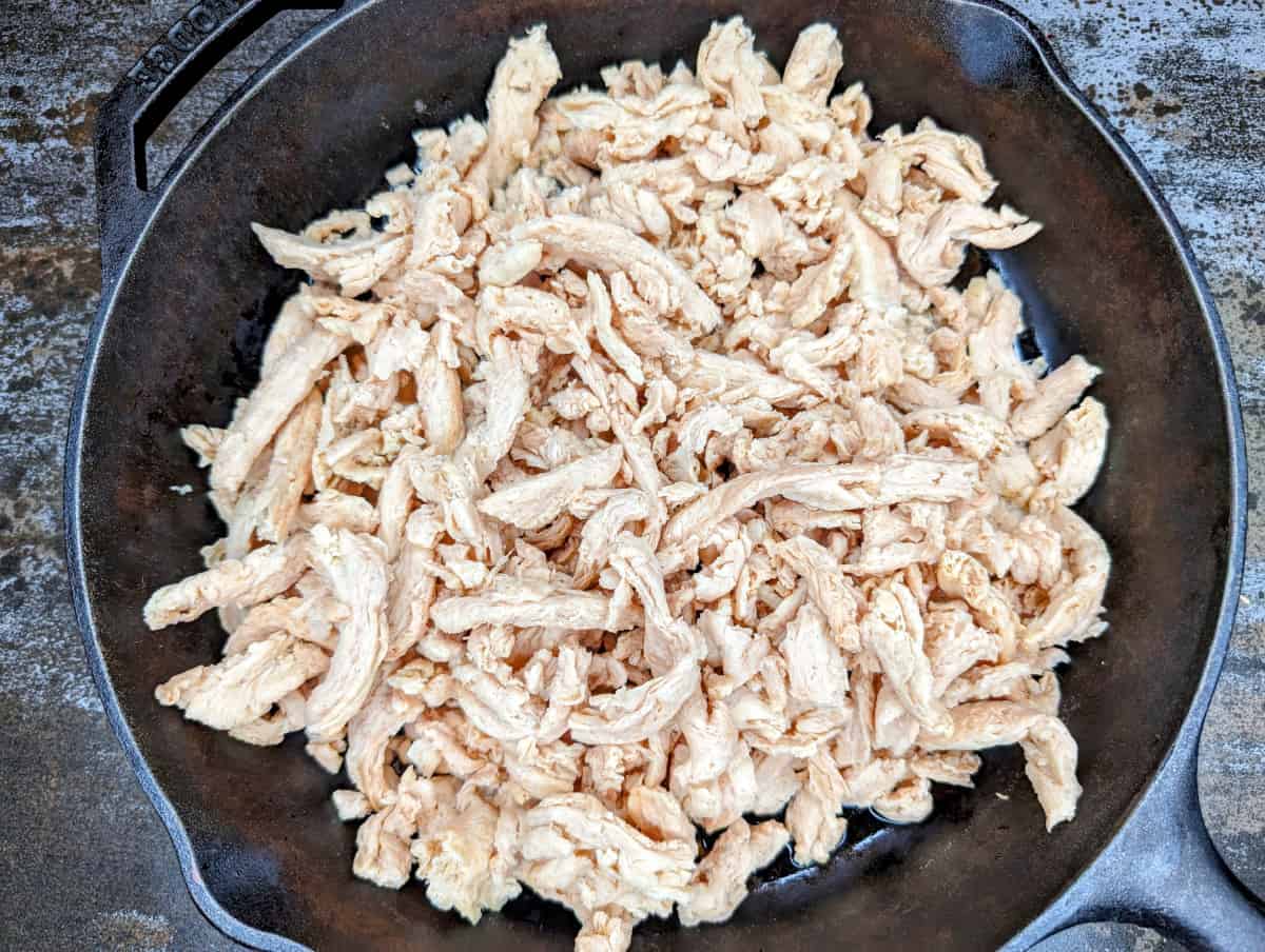 Place the drained soy curls in the pan.