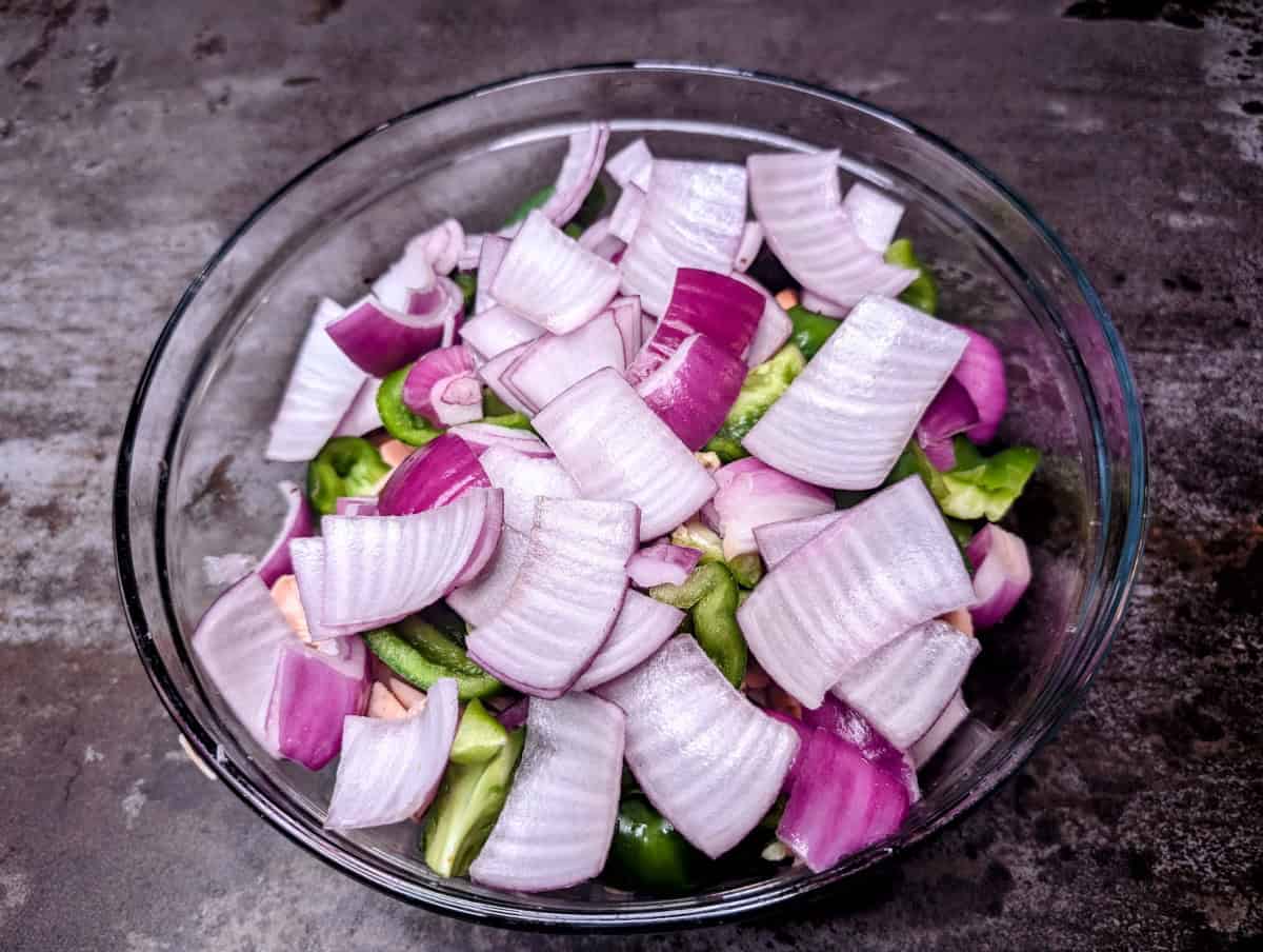 Bulgogi step 4,  dd chopped onion to the bowl