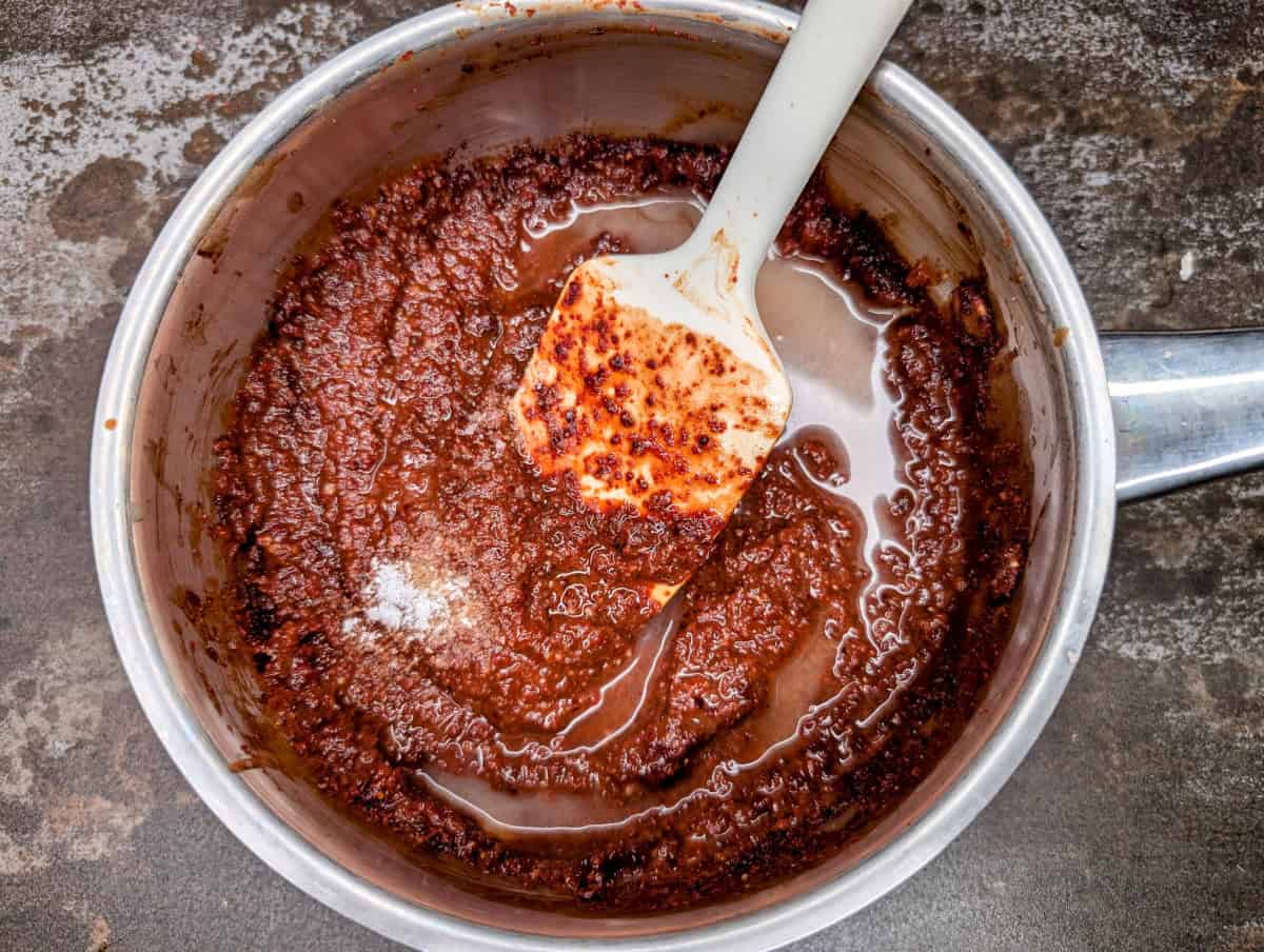 Gochujang sauce, step 6 add sake, rice vinegar, and salt to the saucepan.