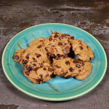 Chickpea chocolate chip cookies!