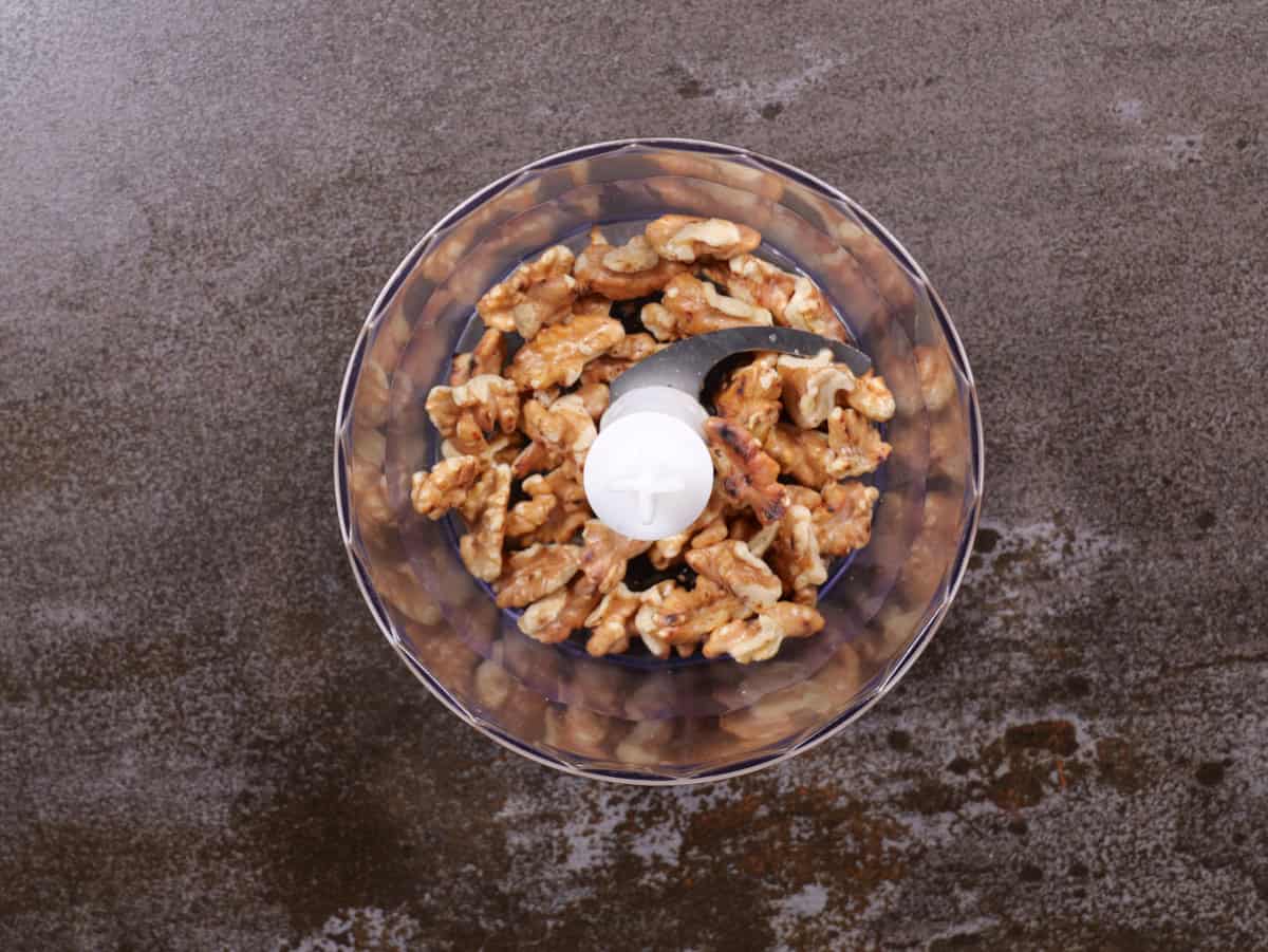whole walnuts in food processor