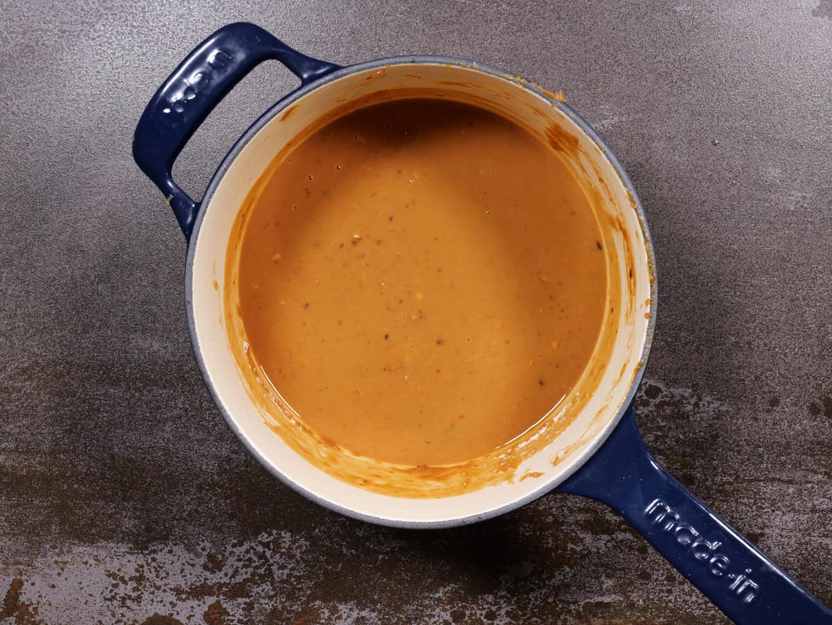 the complete asian peanut sauce mixed in the pan