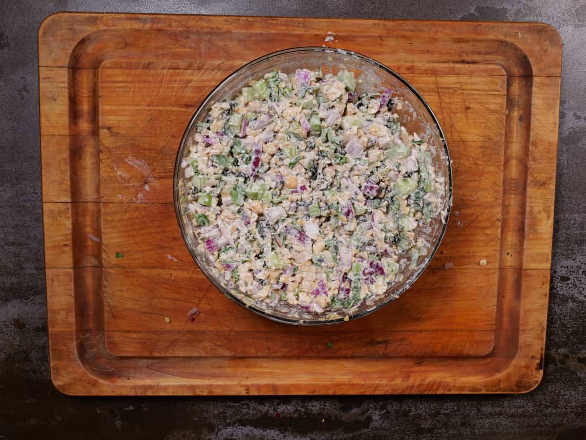 the chickpeas, veggies, seaweed, and dressings mixed